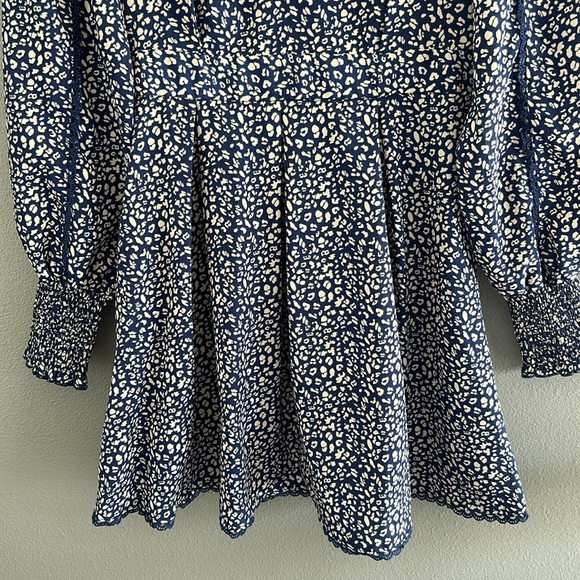 Simplee Dress - Picture 3 of 10